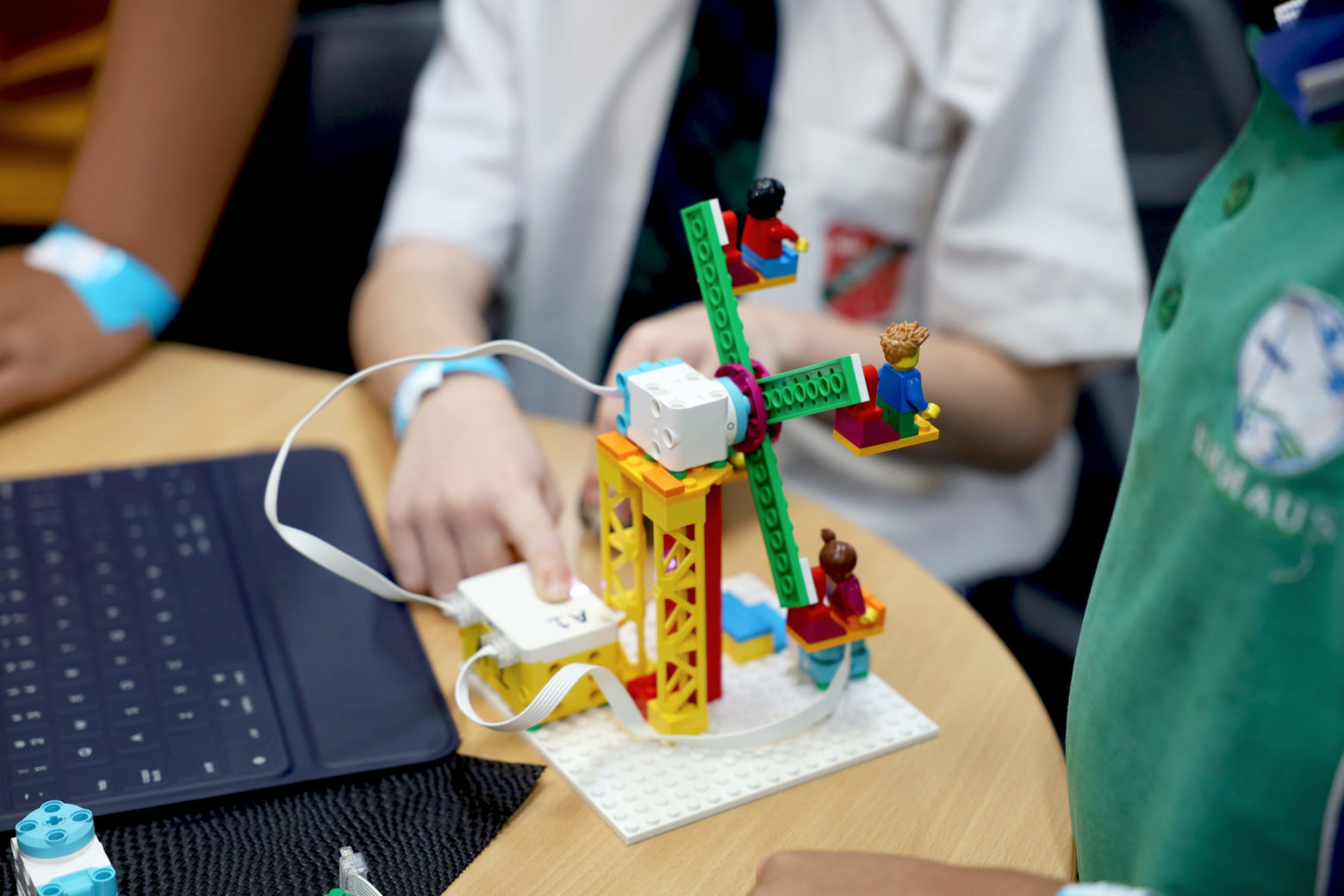 Collaboration and creativity shine at La Salle College STEM Challenge Day