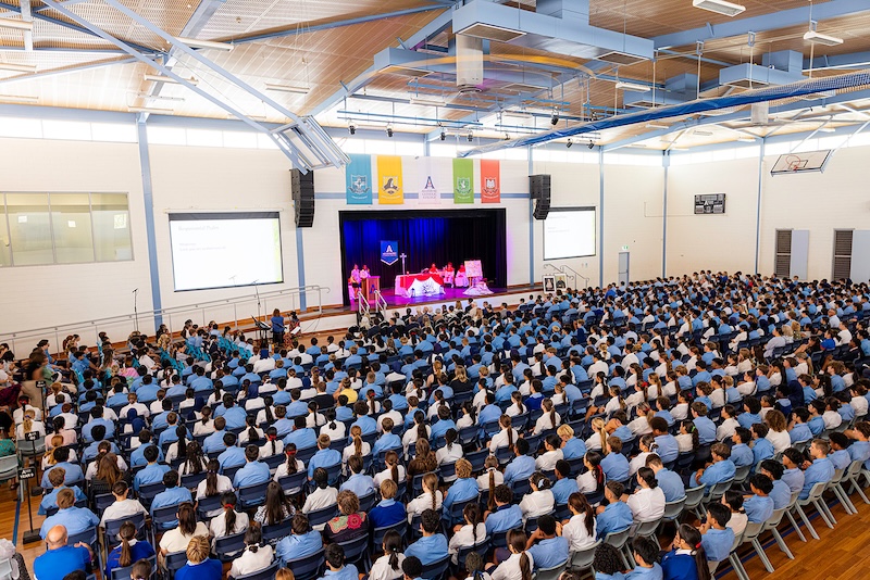 College community joins together to celebrate new chapter for Aranmore